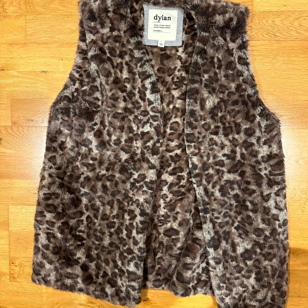 Dylan Leopard Print Faux Fur Vest